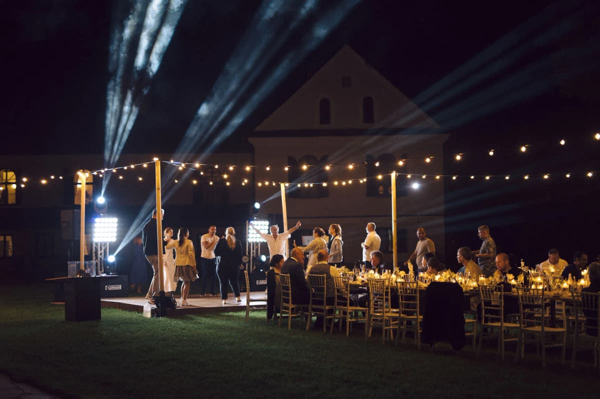Wedding gallery image 23